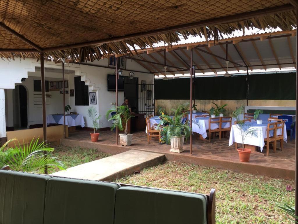 Mama Pierina Restaurant And Annex Hotel Morogoro Ngoại thất bức ảnh