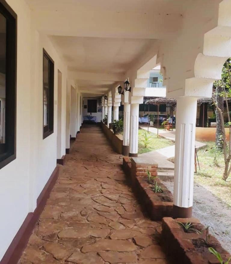 Mama Pierina Restaurant And Annex Hotel Morogoro Ngoại thất bức ảnh